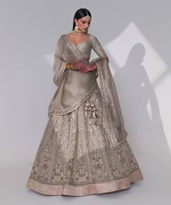 Aiyana Embroidered Lehenga Set 2