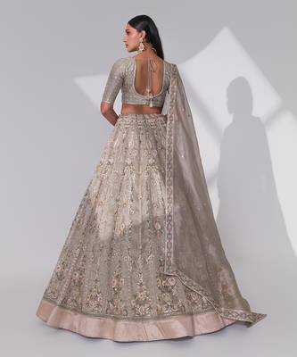 Aiyana Embroidered Lehenga Set 4
