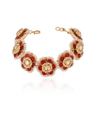 Ruby and pearls bracelet studded with jadau stones 3