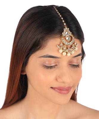 Gold finish white pearl jadtar maangtikka 1
