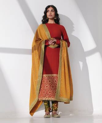 Rabia kurta set 1
