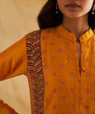 Parneeka raw silk kurta pant set 5