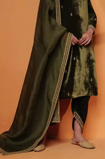 Sharvari dhoti pants