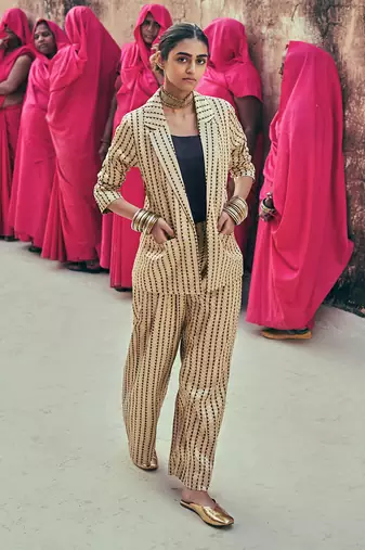 Zareen flared pants