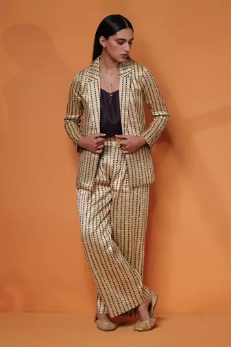 Zareen blazer