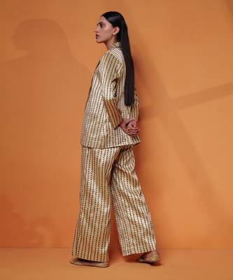 Zareen blazer 5