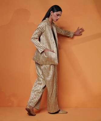 Zareen blazer set 4