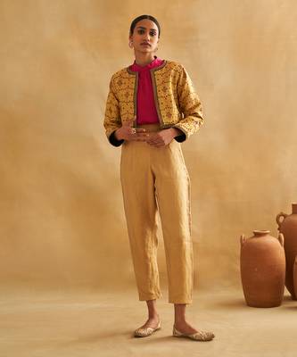 Raabiya short t-shirt 2