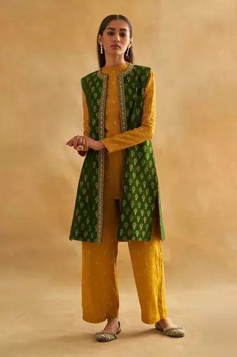 Elah long sleeveless jacket
