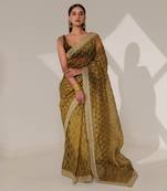 Wanya forest green saree set