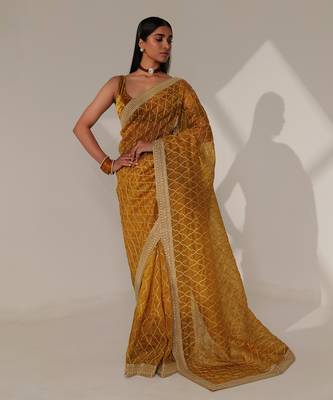 Wanya mustard saree set 1