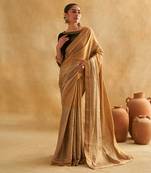 Rumeha gold-silver saree set