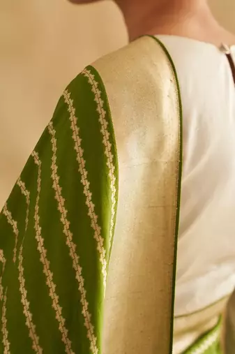 Nimisha forest green saree set