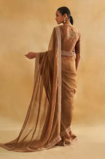 Neysa gold-antique saree set