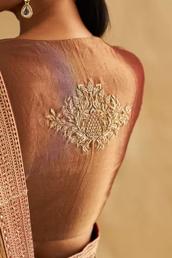 Neysa gold-antique saree set