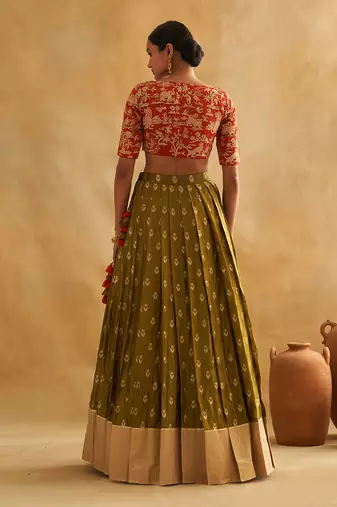 Kunjana Multicolour Lehenga Set