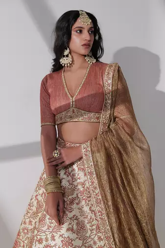 Akeera Red Lehenga Set