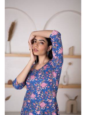 Blue floral printed kurta pant set 5