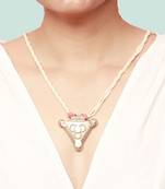 Triangular pendant pearl beads necklace