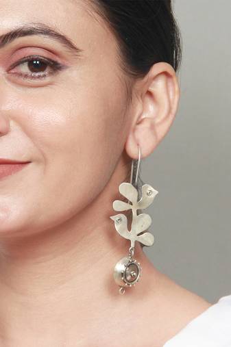 Iris silver dangler