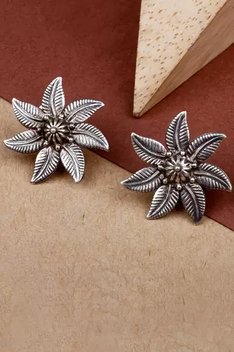 Jannat silver floral earrings