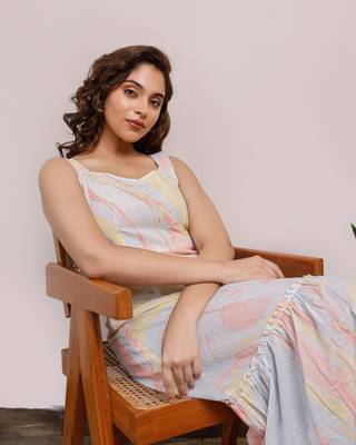 Light blue and yellow marble printed loungewear dress 4