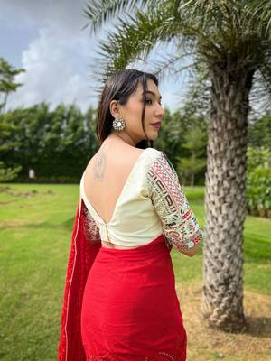 Red Colour Heavy Work Georgette Wedding Wear Saree WITH UN-STITCHED BLOUSE 3