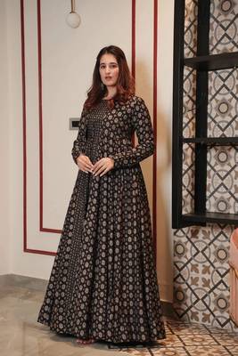 Beautiful Black Colour Partywear Gown With Stylish Shrug For Ethnic Girlish Looks 3