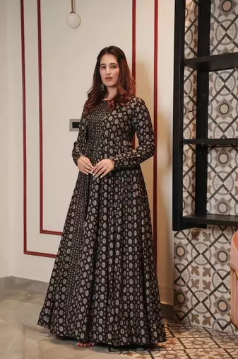 Beautiful Black Colour Partywear Gown With Stylish Shrug For Ethnic Girlish Looks