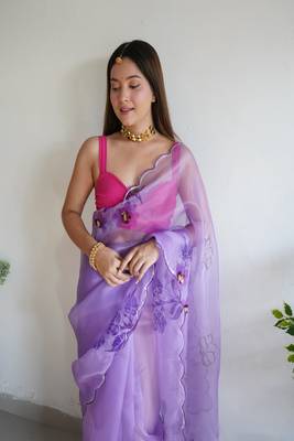 Voilet Colour Ethnic Floral Printed Organza Fabric Girlish Partywear Saree 2