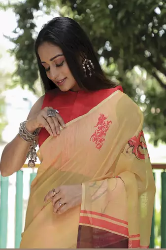  Yellow Figure Digital Print Linen Saree