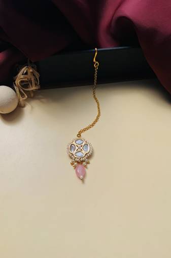 Charming high quality gold plated polki maangtikka