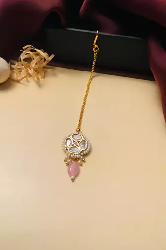 Charming high quality gold plated polki maangtikka