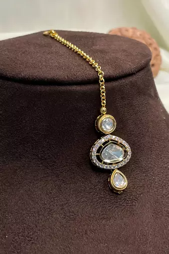 Charming high quality gold plated polki maangtikka