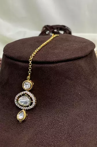 Charming high quality gold plated polki maangtikka