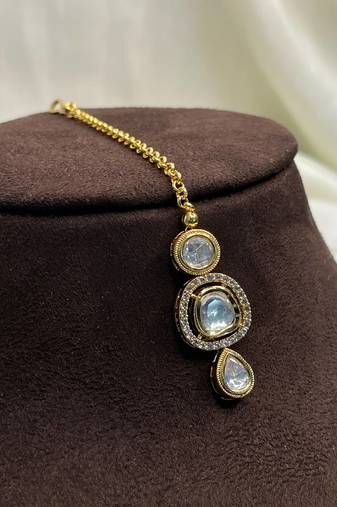 Charming high quality gold plated polki maangtikka