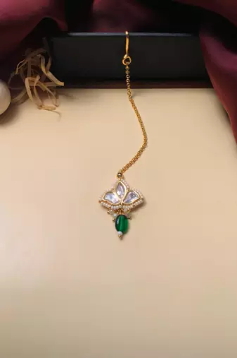 Charming high quality gold plated polki maangtikka
