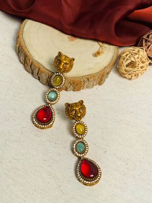 High-quality meticulous gold plated earring 2