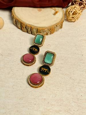 High-quality meticulous gold plated earring 2