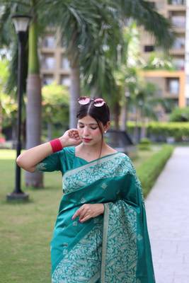 Teal woven handloom raw silk saree with blouse 4