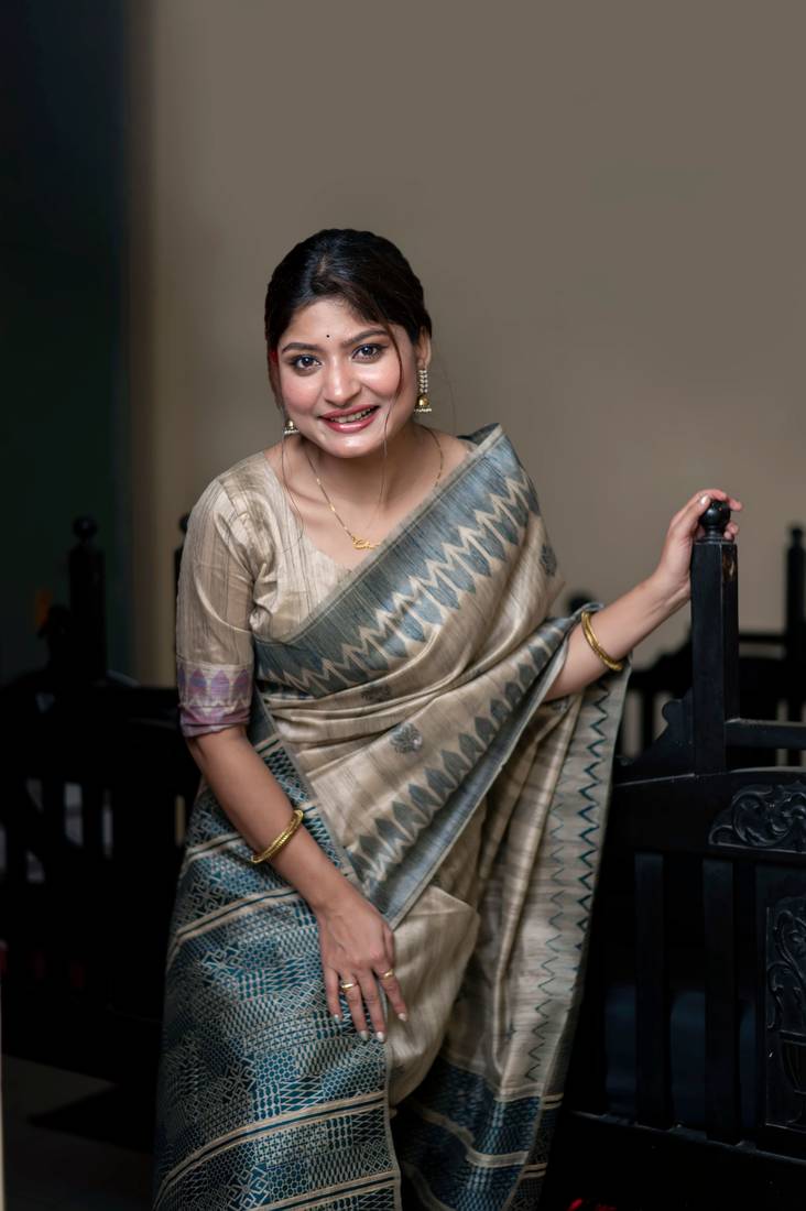 Teal thread woven handloom tussar silk saree with blouse