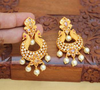 Matte finish peacock earring 1