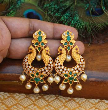 Matte finish peacock earring 3