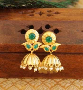 Matte finish earring 1