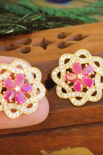 Gold platted cz earring