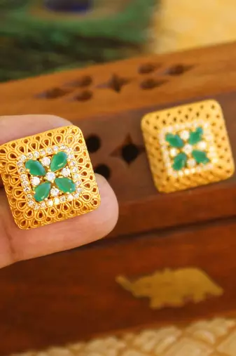 Gold platted earring