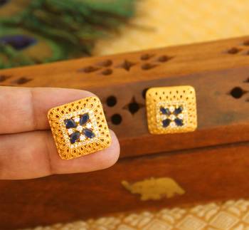 Gold platted earring 2
