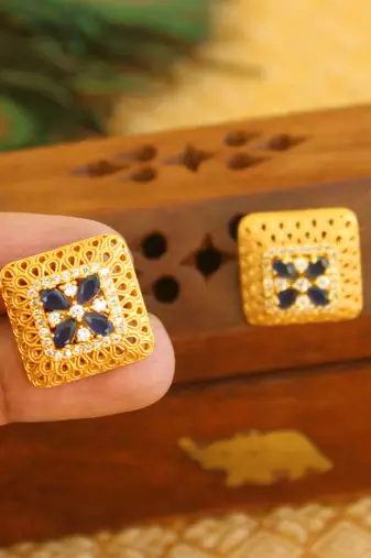 Gold platted earring