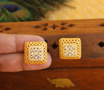 Gold platted earring 2