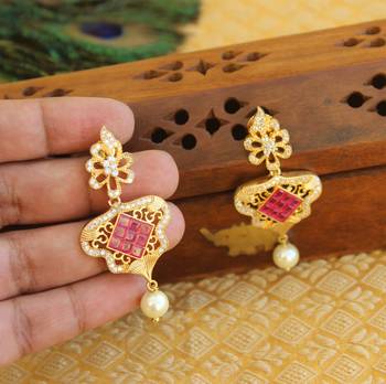 Gold platted earring 2